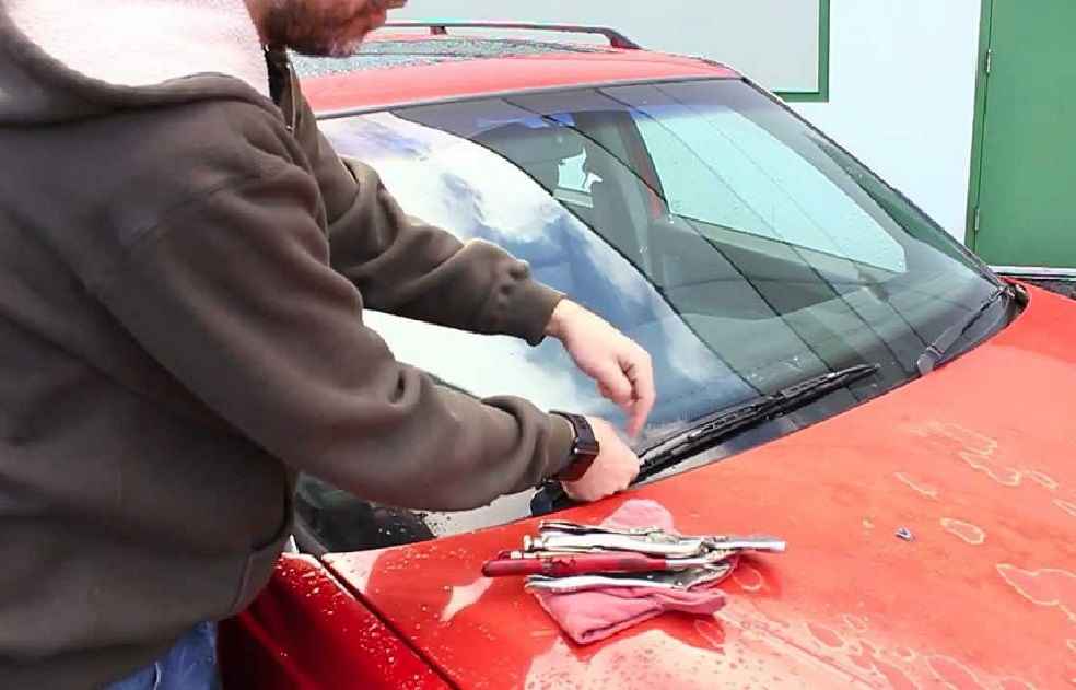 Monsoon Care for Your Windshield Wipers