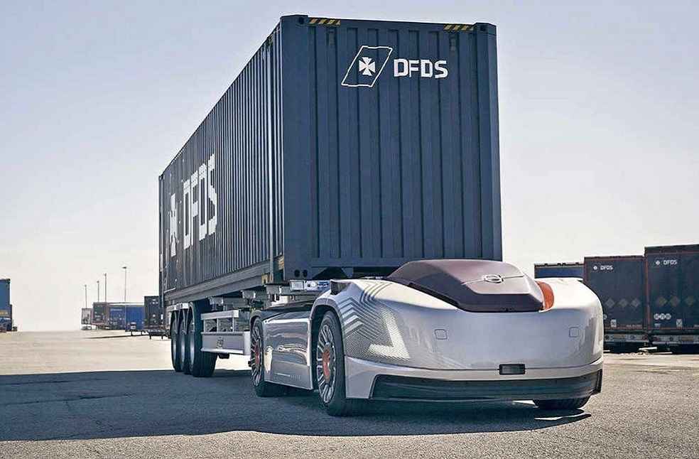 First Driverless Truck