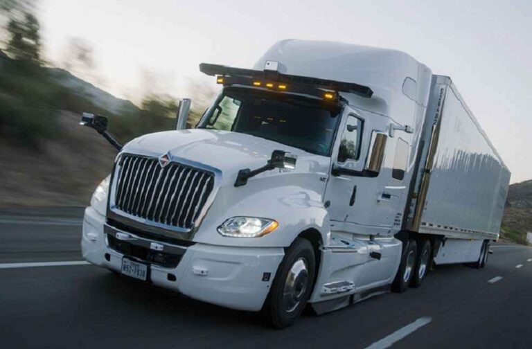 First Driverless Truck