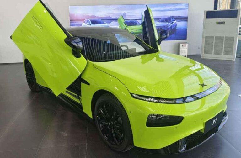 China's EV Leaders _ Xpeng P7 AWD