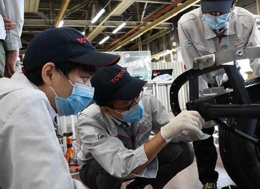 China Toyota JV Terminates 1,000 Workers