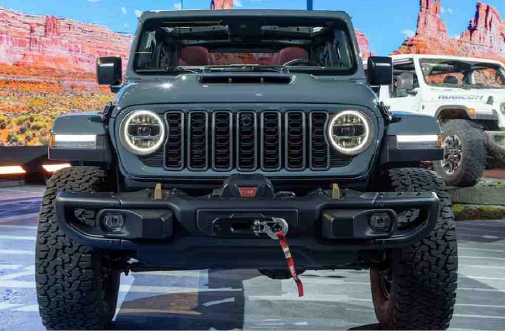 Jeep Unveils Vibrant ‘Bikini’ and ‘Punk’n