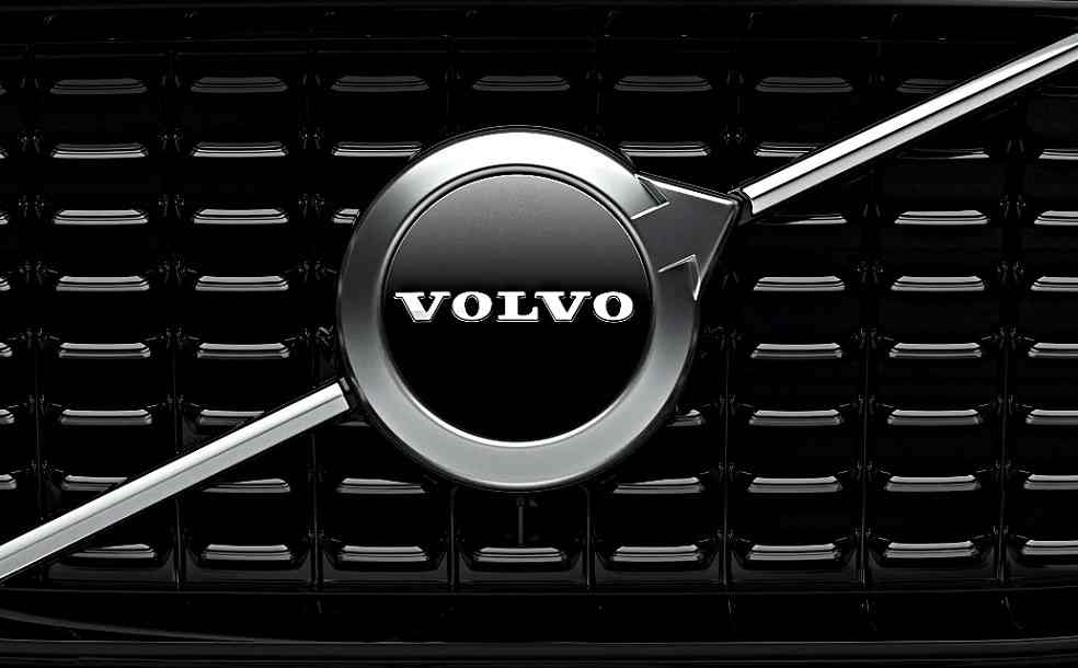 _Volvo Logo_Cola Canada launch Volvo Electric TRuck