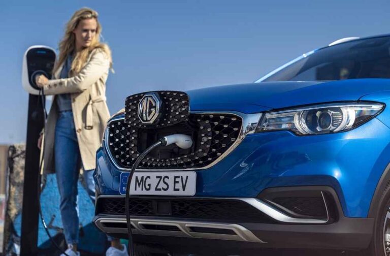 MG-ZS-EV-charging_UK