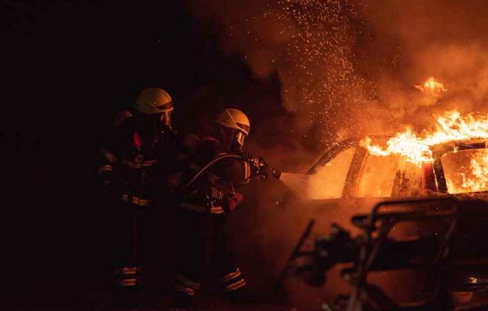 Firefighters-Controlling-Car-Fire