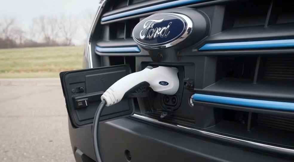 Ford-Pro-EV-Charging