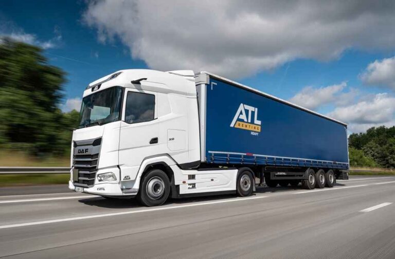 01-ATL-Renting-receives-its-2000th-DAF-truck