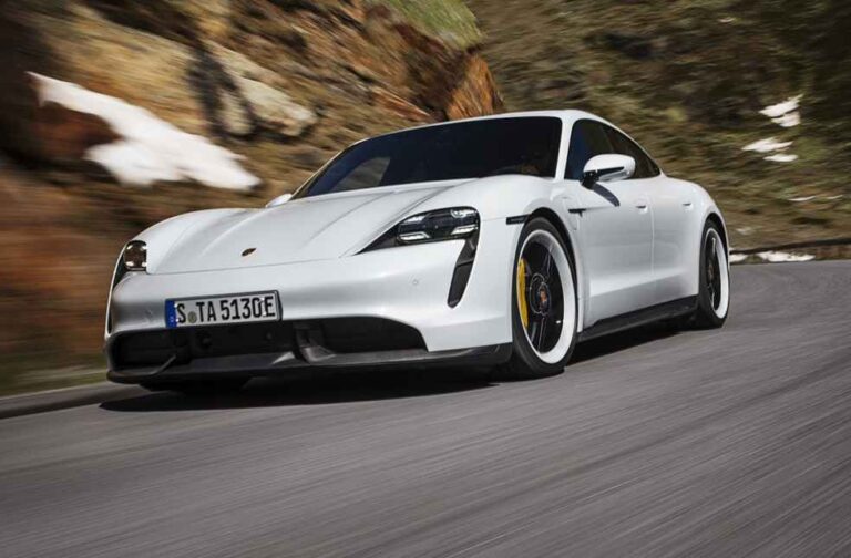 Porsche Taycan sedan Image