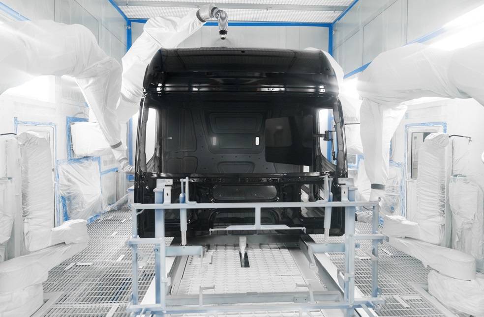 Daimler Truck Production Image