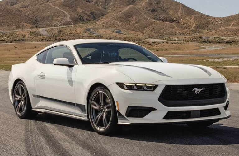 2025 FORD MUSTANG