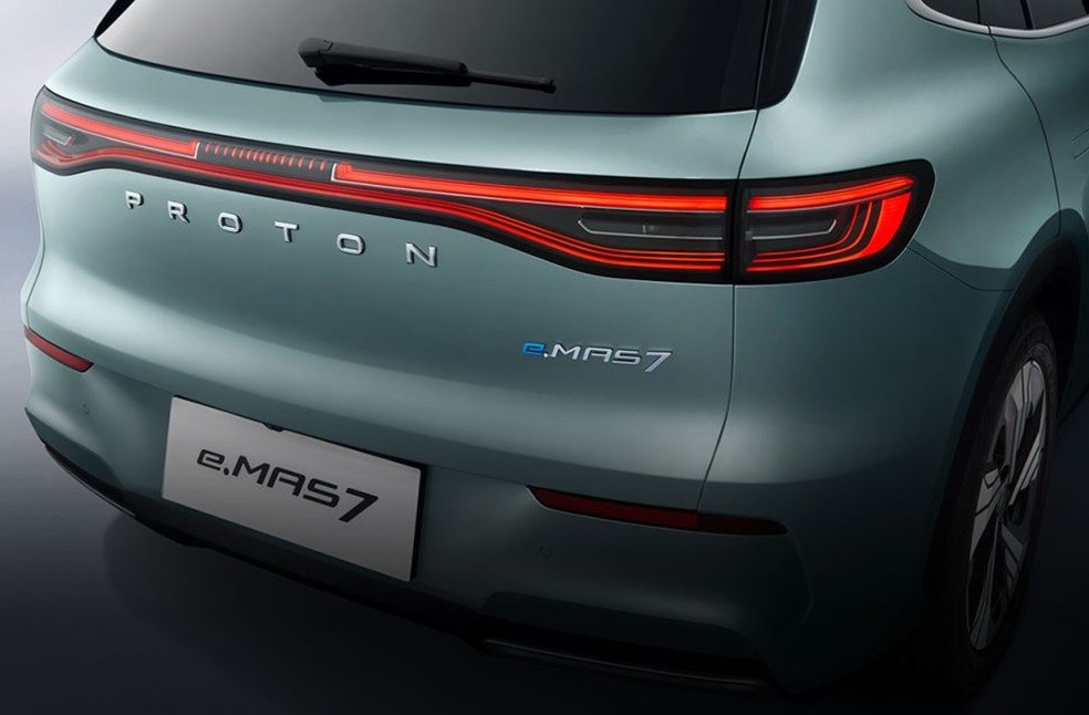 Proton e.MAS 7