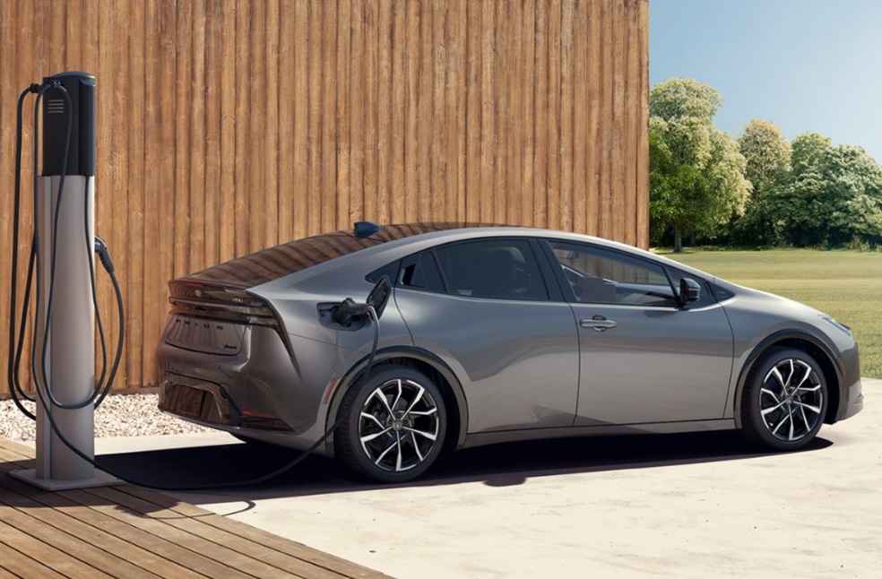 2023 Toyota Prius Hybrid