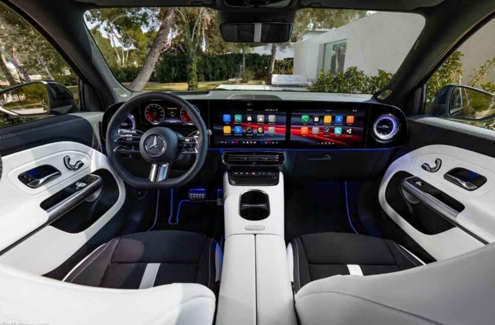 2027 GLB-Class Interior