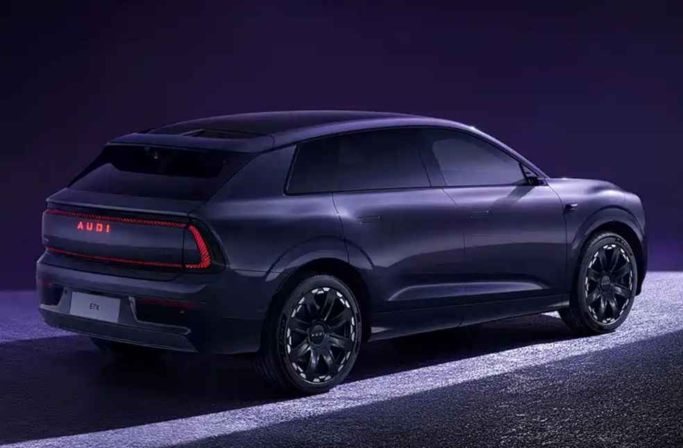AUDI E7X