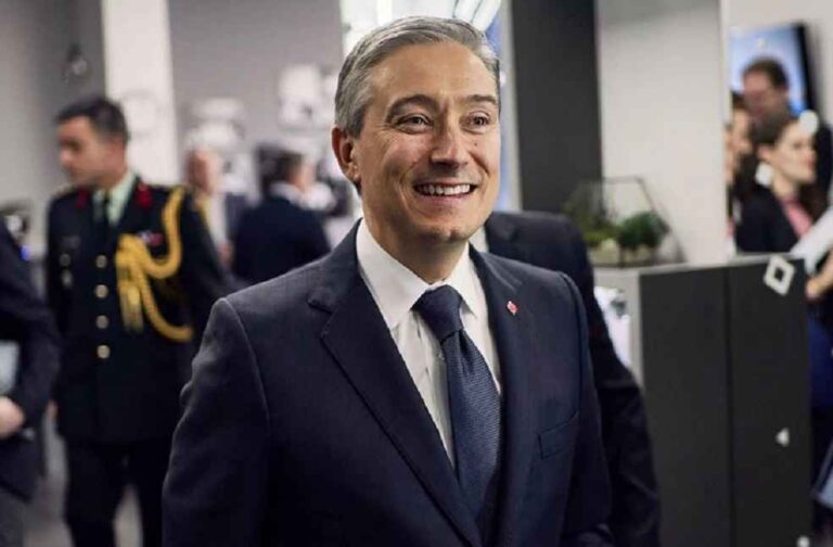 Champagne Defends Stellantis Deals as MPs Demand Job Guarantees Finance Minister François-Philippe Champagne