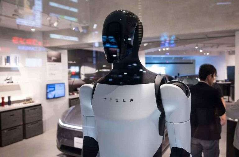 Tesla Shows Breakthrough as Optimus Robot Runs in New Demo Tesla humanoid robot